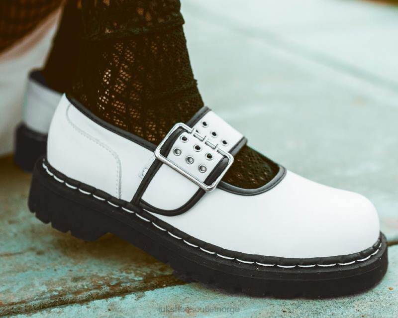 T.U.K. Footwear trim anarkisk mary jane med tre tinder svart hvit fottøy kvinner 246X184