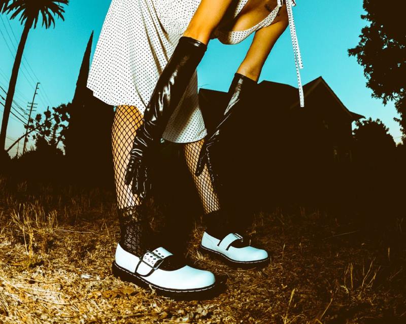 T.U.K. Footwear trim anarkisk mary jane med tre tinder svart hvit fottøy kvinner 246X184