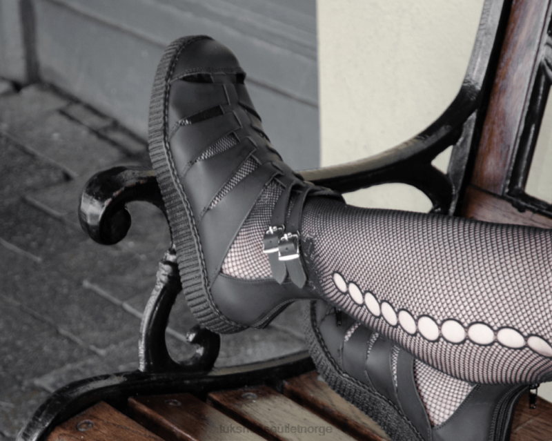 T.U.K. Footwear gladiator viva lav sandal svart fottøy kvinner 246X222